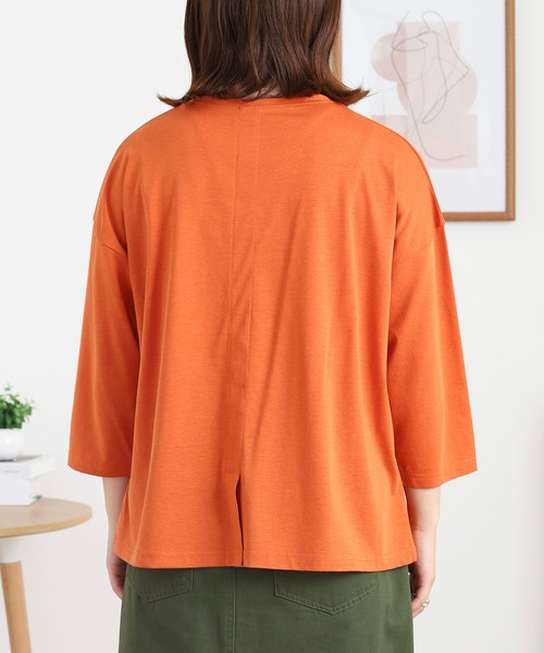BRODIAEA(ブローディア)の「BRODIAEA ロゴ刺繍七分袖Tシャツ(Tシャツ/カットソー・レディース・ブルーグリーン/グレイッシュベージュ/ブラック/オレンジ・40)」の6枚目の写真
