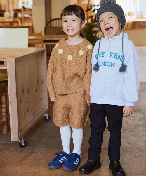 BEAMS mini（ビームスミニ）の「フラワー ケーブルニット プルオーバー 2025FW（90～140cm）（ニット/セーター・キッズ・ブラウン系その他3/ホワイト系その他5・90/110/130/100/120/140）」の4枚目の写真