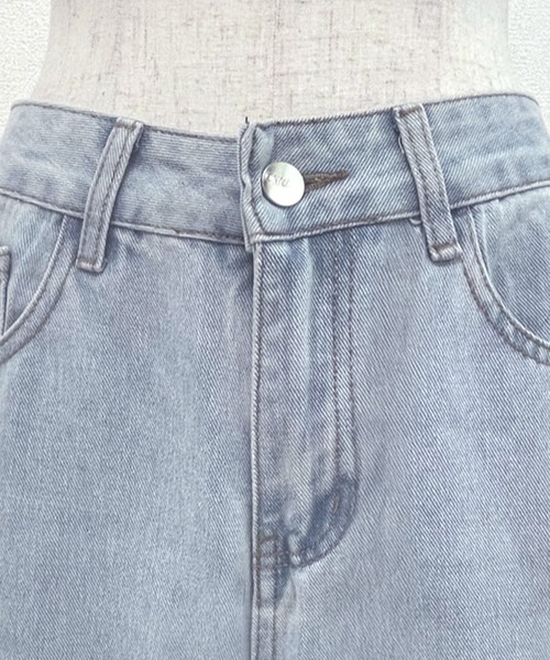 DAY CLOSET(デイ クローゼット)の「レディース レース×ダメージワイドレッグストレートデニムパンツ(デニムパンツ・レディース・ライトブルー・S/M/L/XL)」の10枚目の写真