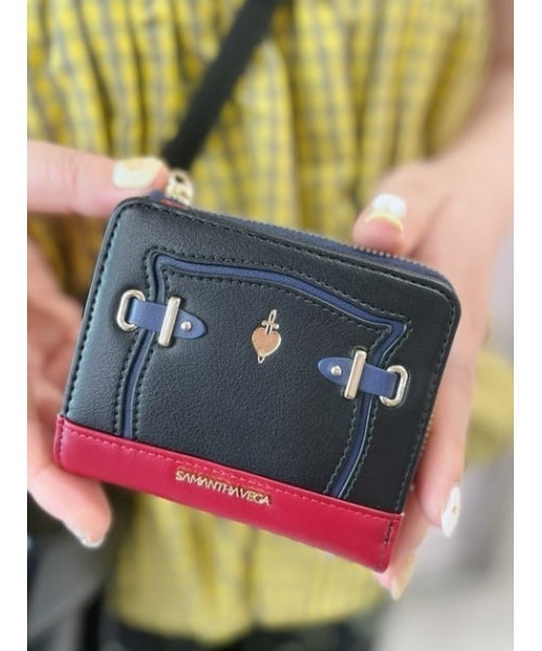 SAMANTHAVEGA（サマンサベガ）の「ディズニーヴィランズコレクション 「エヴィルクイーン」折財布（財布・レディース・ブラック・FREE）」の9枚目の写真