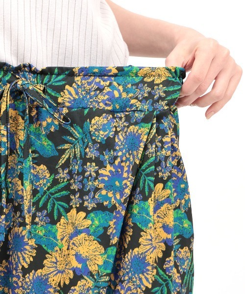 チチカカ(チチカカ)の「ドライ軽量ストレッチUVタイ風パンツ(その他パンツ・レディース・その他1/ブラック・FREE)」の11枚目の写真