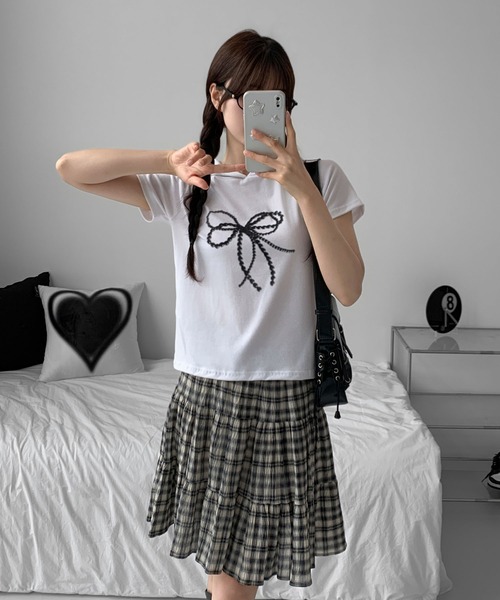 UNE MANSION(ユヌマンション)の「ラブリーリボンクロップドフード半袖Tシャツ(Tシャツ/カットソー・レディース・ブラック/カーキ/ホワイト・FREE)」の5枚目の写真
