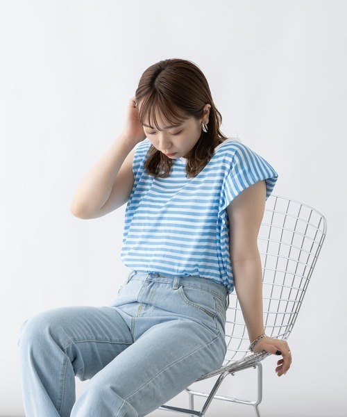 mebole(メボレ)の「キャップスリーブボーダーTシャツ(Tシャツ/カットソー・レディース・ブラック/ブルー・FREE)」の19枚目の写真