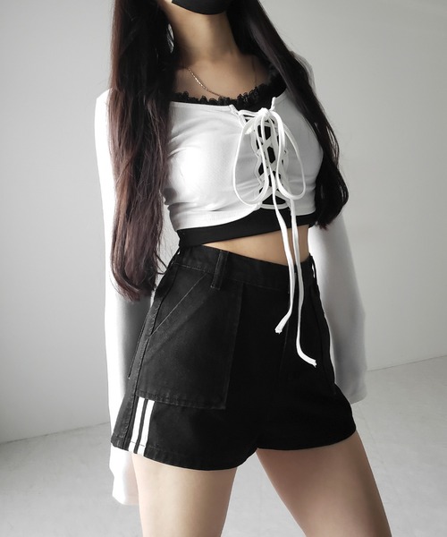 me+em select(ミームセレクト)の「※※【 2color 】サイドラインハイウエストデニムショートパンツ / sideline highwaist denim short pants(デニムパンツ・レディース・ブラック/グレー・SMALL/MEDIUM/LARGE)」の9枚目の写真