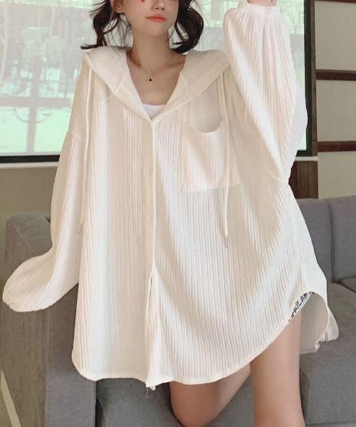 cammie(キャミー)の「フード付きビッグシルエットリブシャツトップス(シャツ/ブラウス・レディース・アイボリー/ライム・LARGE/MEDIUM)」の1枚目の写真