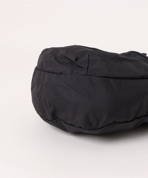 LOWRYS FARM（ローリーズファーム）の「ＫＥＬＴＹ　Ｐミニカーブショルダー　 451318（ショルダーバッグ・メンズ・ブラック・FREE）」の18枚目の写真