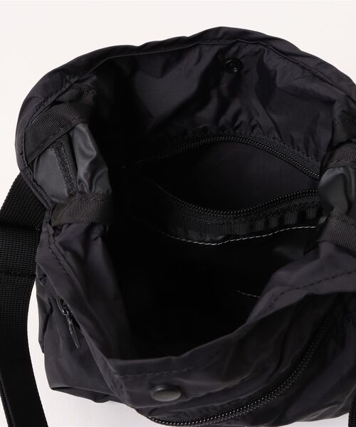 LOWRYS FARM（ローリーズファーム）の「ＫＥＬＴＹ　Ｐミニカーブショルダー　 451318（ショルダーバッグ・メンズ・ブラック・FREE）」の19枚目の写真