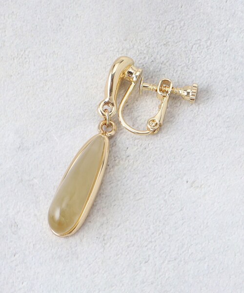 OPAQUE.CLIP（オペークドットクリップ）の「カラーしずくイヤリング（イヤリング・レディース・シルバー/ゴールド・00）」の4枚目の写真