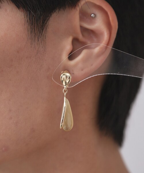 OPAQUE.CLIP（オペークドットクリップ）の「カラーしずくイヤリング（イヤリング・レディース・シルバー/ゴールド・00）」の6枚目の写真