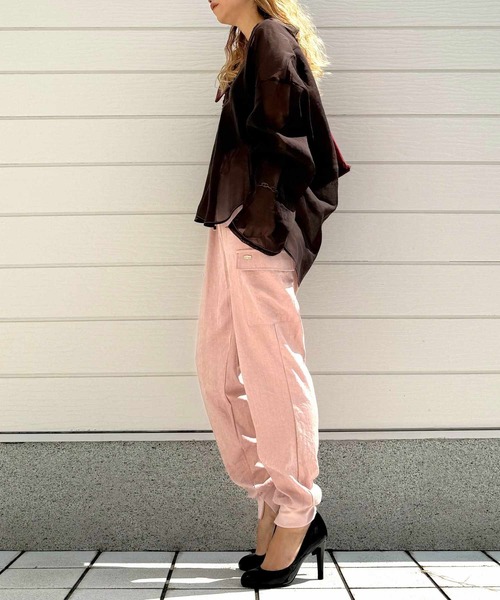 Q(キュー)の「ピーチジョガーパンツ(その他パンツ・レディース・ベビーピンク/グレー・MEDIUM)」の18枚目の写真