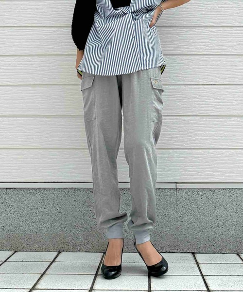 Q(キュー)の「ピーチジョガーパンツ(その他パンツ・レディース・ベビーピンク/グレー・MEDIUM)」の21枚目の写真