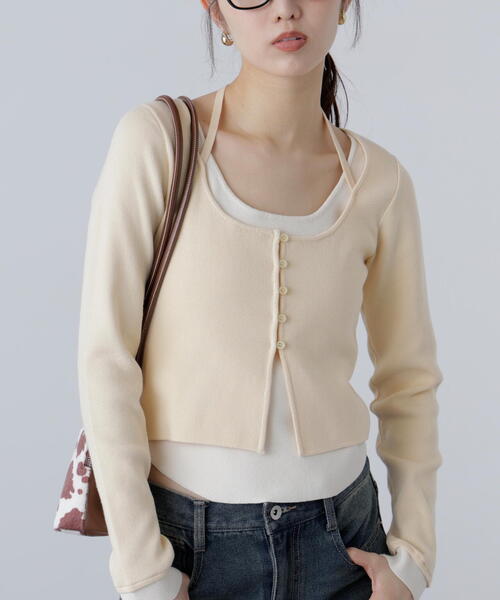 FREE'S MART（フリーズマート）の「◆キャミレイヤードクルーネックニット（ニット/セーター・レディース・グレー/ブラウン/イエロー/ネイビー・FREE）」の4枚目の写真