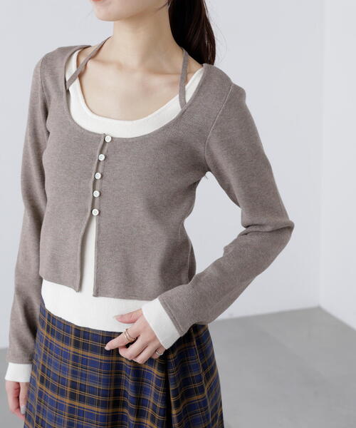 FREE'S MART（フリーズマート）の「◆キャミレイヤードクルーネックニット（ニット/セーター・レディース・グレー/ブラウン/イエロー/ネイビー・FREE）」の9枚目の写真