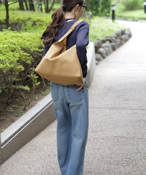 FREE'S MART（フリーズマート）の「◆キャミレイヤードクルーネックニット（ニット/セーター・レディース・グレー/ブラウン/イエロー/ネイビー・FREE）」の7枚目の写真