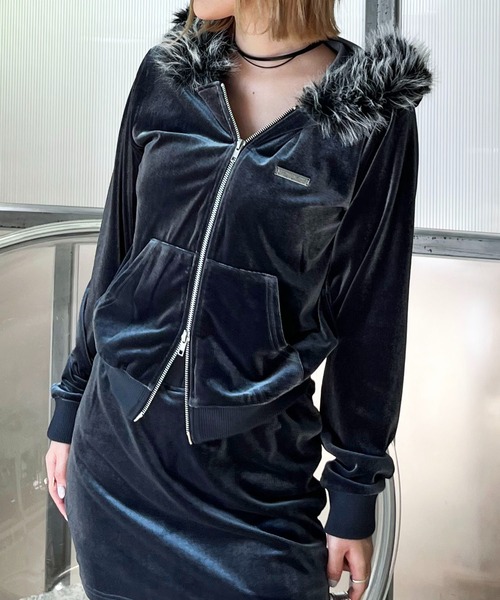 SPIRALGIRL（スパイラルガール）の「ベロアファーフーディー（パーカー・レディース・ブルー/ブラック/ベージュ・FREE）」の11枚目の写真