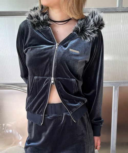 SPIRALGIRL（スパイラルガール）の「ベロアファーフーディー（パーカー・レディース・ブルー/ブラック/ベージュ・FREE）」の12枚目の写真