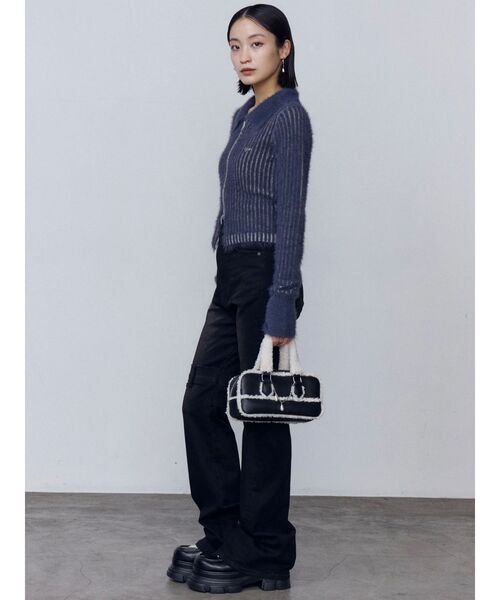 EMODA（エモダ）の「クラシックフェイクムートンバッグ（ハンドバッグ・レディース・ブラウン/ブラック/ネイビー・FREE）」の5枚目の写真