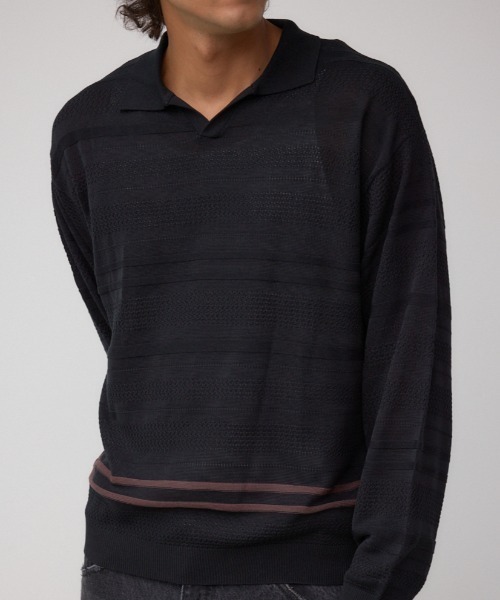 AZUL by moussy(アズールバイマウジー)の「編地変化長袖ニットポロ(ポロシャツ・メンズ・アイボリー/ブラック・MEDIUM/LARGE)」の2枚目の写真