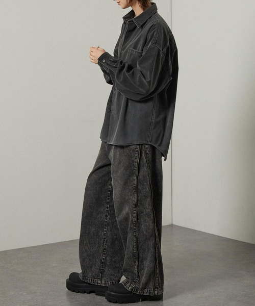 Alfred Alex(アルフレッドアレックス)の「【Alfred Alex】ヴィンテージ加工ピグメント グラデーションコーデュロイオーバーサイズシャツ【セットアップ対応】(シャツ/ブラウス・メンズ・ブラック/ブラウン系/グレー・M/L)」の5枚目の写真