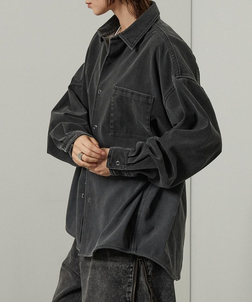 Alfred Alex(アルフレッドアレックス)の「【Alfred Alex】ヴィンテージ加工ピグメント グラデーションコーデュロイオーバーサイズシャツ【セットアップ対応】(シャツ/ブラウス・メンズ・ブラック/ブラウン系/グレー・M/L)」の11枚目の写真