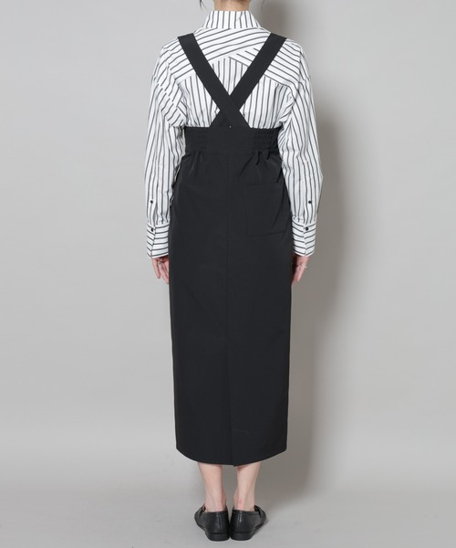 NANO universe（ナノユニバース）の「サスペンダー付きIラインジャンパースカート（ジャンパースカート・レディース・ブラック/カーキ・S/M）」の4枚目の写真