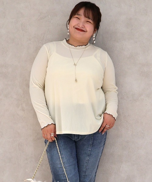leswel（レスウェル）の「【yuki×leswel】【L～3L 大きいサイズ】ライトベロアハイネックメロートップス（Tシャツ/カットソー・レディース・エンジ/クリーム/ネイビー・L/3L/LL）」の2枚目の写真