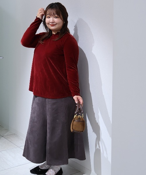 leswel（レスウェル）の「【yuki×leswel】【L～3L 大きいサイズ】ライトベロアハイネックメロートップス（Tシャツ/カットソー・レディース・エンジ/クリーム/ネイビー・L/3L/LL）」の7枚目の写真