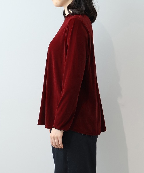 leswel（レスウェル）の「【yuki×leswel】【L～3L 大きいサイズ】ライトベロアハイネックメロートップス（Tシャツ/カットソー・レディース・エンジ/クリーム/ネイビー・L/3L/LL）」の15枚目の写真