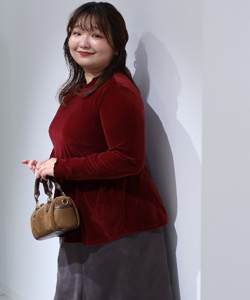 leswel（レスウェル）の「【yuki×leswel】【L～3L 大きいサイズ】ライトベロアハイネックメロートップス（Tシャツ/カットソー・レディース・エンジ/クリーム/ネイビー・L/3L/LL）」の8枚目の写真