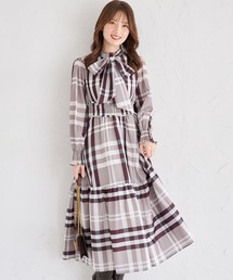 ビックボウタイリボン付きチェック柄シャーリングワンピース