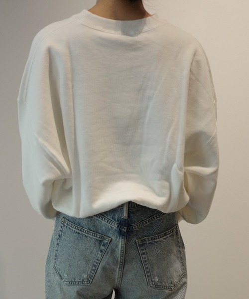CLANE（クラネ）の「CLANE LOGO SHORT SWEAT TOPS（スウェット・レディース・ホワイト/ブラック/グレー・1/2）」の4枚目の写真