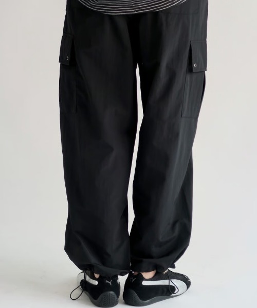 KALENO(カレノ)の「unisex / nylon cargo pans(カーゴパンツ・レディース・ブラック/カーキ・FREE)」の11枚目の写真