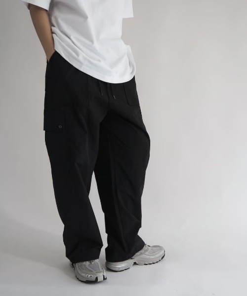 KALENO(カレノ)の「unisex / nylon cargo pans(カーゴパンツ・レディース・ブラック/カーキ・FREE)」の3枚目の写真