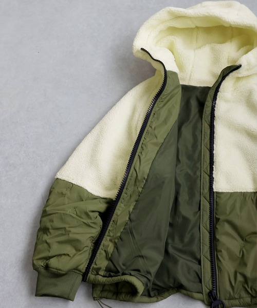 antiqua(アンティカ)の「異素材切替 中綿 ショートコート(その他アウター・レディース・カーキ/ブラック・ONESIZE)」の10枚目の写真