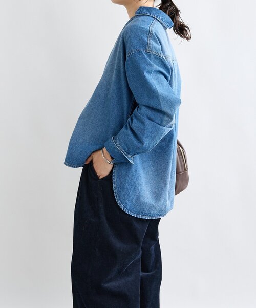 RIVE DROITE(リヴドロワ)の「【MONN.:.(モン)】スキッパーデニムシャツ(シャツ/ブラウス・レディース・ブルー/ベージュ・FREE)」の8枚目の写真