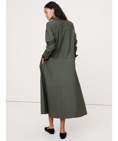 Banana Republic(バナナリパブリック)の「コットン トラペーズ シャツドレス(ワンピース・レディース・ベージュ/ネイビー/グリーン・S/XS/L/M)」の8枚目の写真