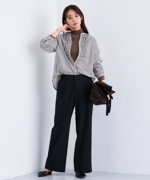 INDIVI(インディヴィ)の「【洗える】胸元タックフリル長袖ブラウス(シャツ/ブラウス・レディース・ブラウン系その他3/ブルー系その他4/グレー系2・38/34/03/05/15 /13/19)」の13枚目の写真