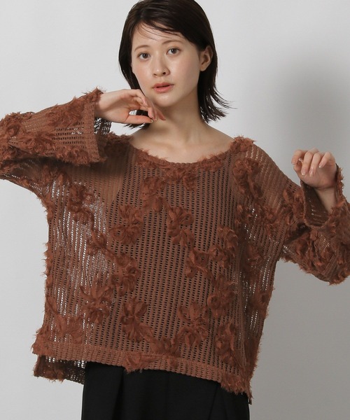 LAKOLE(ラコレ)の「コード刺繍レース長袖 / 601304(シャツ/ブラウス・レディース・ブラウン/ブラック/アイボリー・FREE)」の2枚目の写真