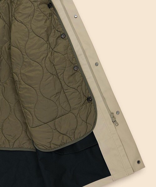 BROOKS BROTHERS（ブルックスブラザーズ）の「コットン／ナイロン　キルティングライナー　３Wayロングフーデッドコート（その他アウター・メンズ・ベージュ・LARGE/MEDIUM/SMALL/X-LARGE）」の8枚目の写真