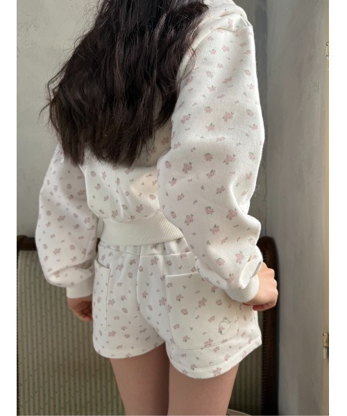 Smyeon(スミョン)の「Embroidery sweat short pants/刺繍スウェットショートパンツ(スウェットパンツ・レディース・ホワイト×ブルー/ホワイト×ピンク/グレー/ブラウン/ホワイト/ピンク/ネイビー・FREE)」の14枚目の写真