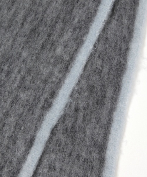 LEPSIM（レプシィム）の「配色無地ストール　587985（ストール/ショール・レディース・チャコールグレー/レッド/アイボリー・ONE SIZE）」の17枚目の写真