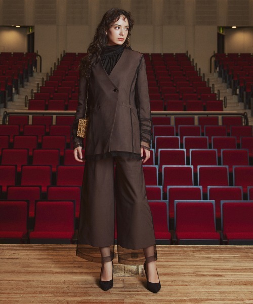 Callarus(カラルス)の「【お呼ばれ・よそいき・結婚式・パーティー・オケージョンドレス】<単品>チュールレイヤードデザインジャケット〔Callarus〕(ノーカラージャケット・レディース・チャコール/ブラウン/ブラック系その他・3L/LL/L/M)」の7枚目の写真