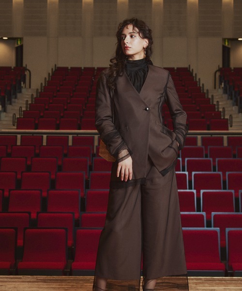 Callarus(カラルス)の「【お呼ばれ・よそいき・結婚式・パーティー・オケージョンドレス】<単品>チュールレイヤードデザインジャケット〔Callarus〕(ノーカラージャケット・レディース・チャコール/ブラウン/ブラック系その他・3L/LL/L/M)」の8枚目の写真