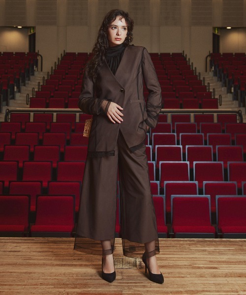 Callarus(カラルス)の「【お呼ばれ・よそいき・結婚式・パーティー・オケージョンドレス】<単品>チュールレイヤードデザインジャケット〔Callarus〕(ノーカラージャケット・レディース・チャコール/ブラウン/ブラック系その他・3L/LL/L/M)」の9枚目の写真