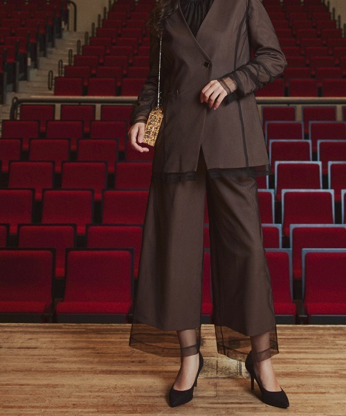 Callarus(カラルス)の「【お呼ばれ・よそいき・結婚式・パーティー・オケージョンドレス】<単品>チュールレイヤードデザインジャケット〔Callarus〕(ノーカラージャケット・レディース・チャコール/ブラウン/ブラック系その他・3L/LL/L/M)」の10枚目の写真