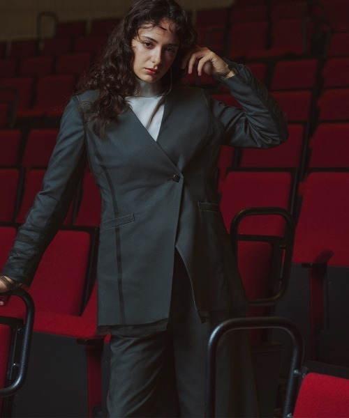 Callarus(カラルス)の「【お呼ばれ・よそいき・結婚式・パーティー・オケージョンドレス】<単品>チュールレイヤードデザインジャケット〔Callarus〕(ノーカラージャケット・レディース・チャコール/ブラウン/ブラック系その他・3L/LL/L/M)」の16枚目の写真