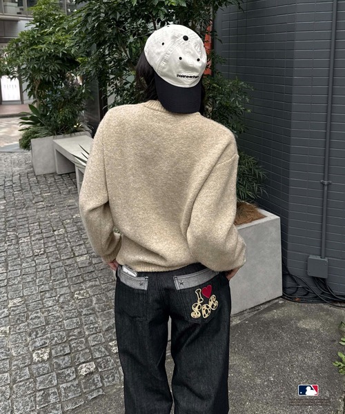 sedacle(セダクル)の「【別注】MLB/ラメジャガードロゴニット(ニット/セーター・メンズ・グレー/ネイビー/ベージュ・LARGE/MEDIUM/SMALL)」の5枚目の写真