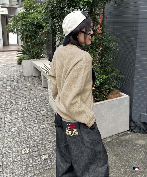 sedacle(セダクル)の「【別注】MLB/ラメジャガードロゴニット(ニット/セーター・メンズ・グレー/ネイビー/ベージュ・LARGE/MEDIUM/SMALL)」の6枚目の写真