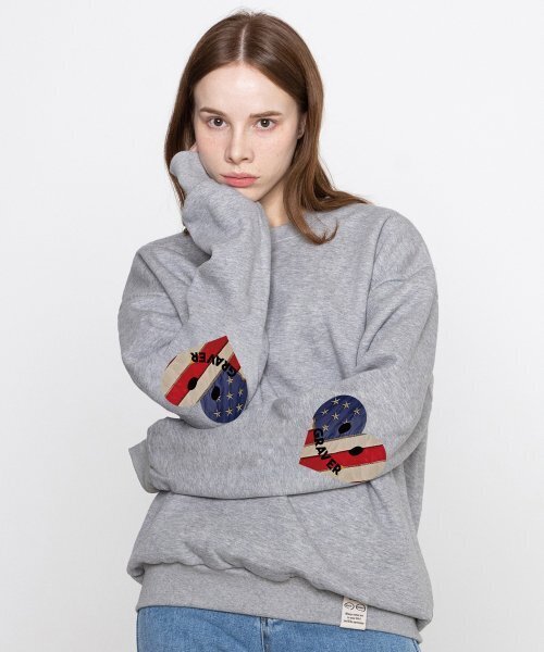 GRAVER（グレーバー）の「[ユニセックス]エルボー星条旗スマイルハートスウェット_グレー（スウェット・レディース・グレー・LARGE/MEDIUM/X-LARGE）」の2枚目の写真