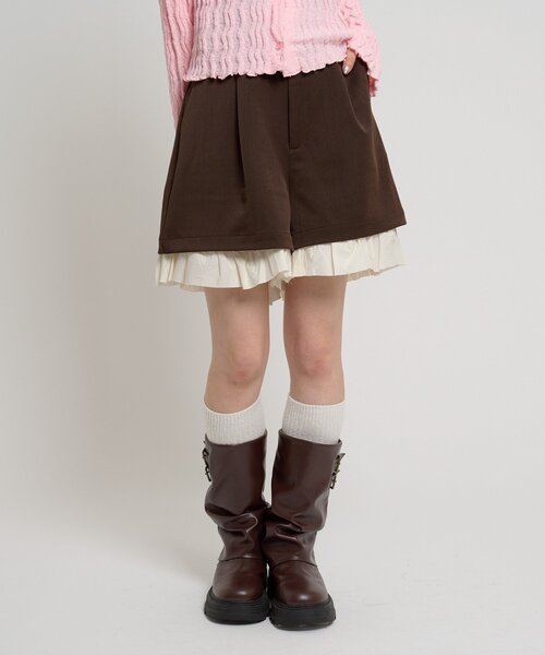 w closet(ダブルクローゼット)の「レイヤードショートパンツ(その他パンツ・レディース・チャコールグレー/ベージュ/カーキ/ブラウン・FREE)」の3枚目の写真